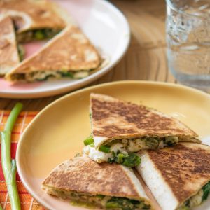 recette-quesadillas-oignons-nouveaux-czon-stellacuisine_BD-1